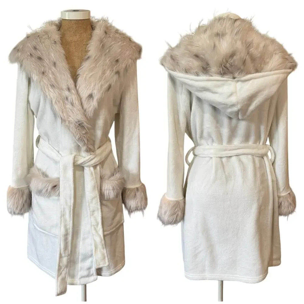 Pottery Barn PB Teen Faux Animal Fur Trim Hooded Robe Ombre Ivory Belt Tie EUC